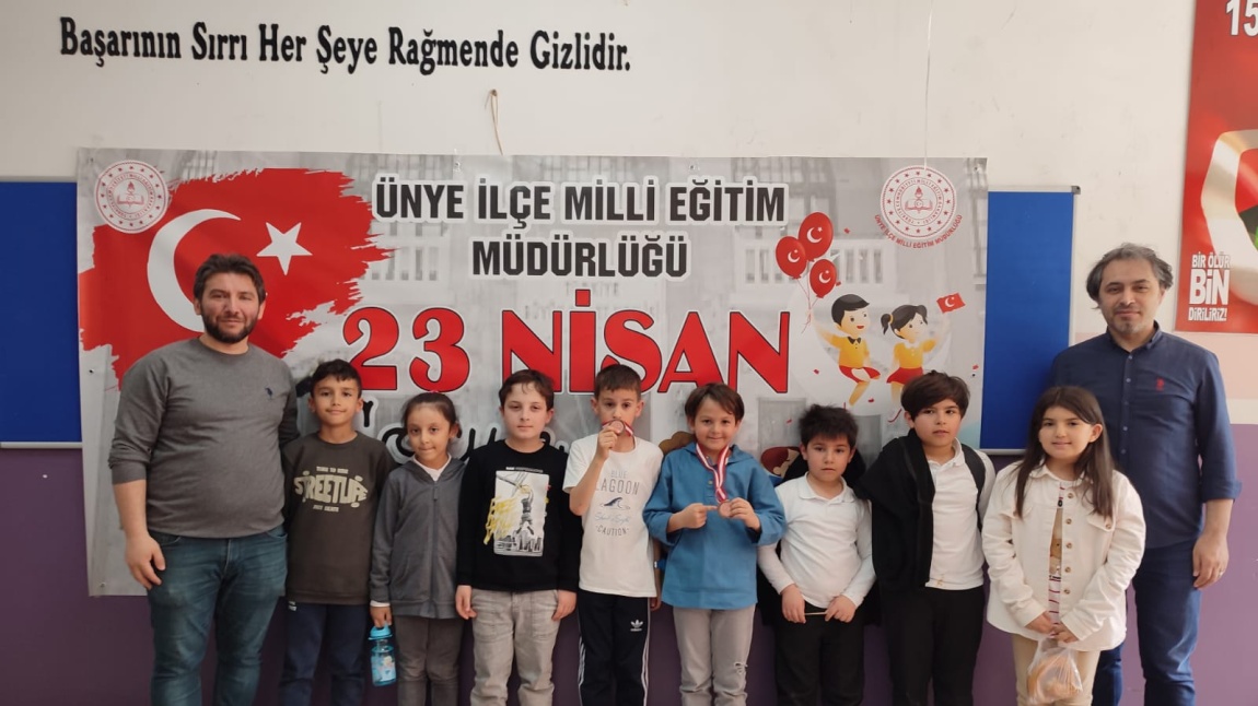 23 Nisan Ulusal Egemenlik ve Çocuk Bayramı Kapsamında Yapılan Zeka Oyunları Yarışmasında Dereceler Elde Ettik